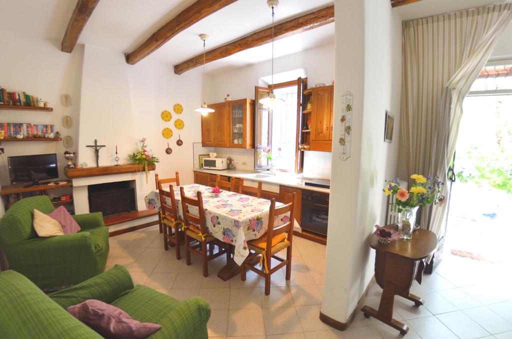 Casa Romana В'яреджо Екстер'єр фото